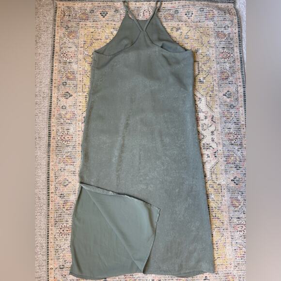 Soprano High Neck Shift Midi Dress in Sage Green Women’s size Small Racer Back - Picture 5 of 8